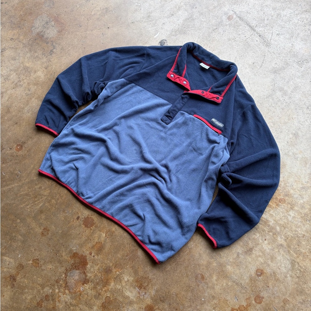 Y2K red and blue Columbia fleece jacket w/sick design